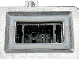 Zoom on the connector of the Xenon ballast for Audi TT (8N)