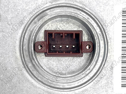 Zoom on the connector of the Xenon ballast for Honda Accord (VIII)