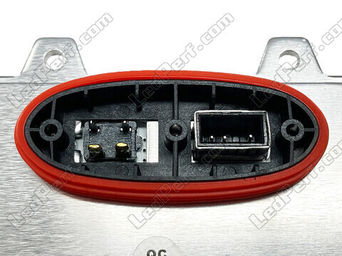 Zoom on the connector of the Xenon ballast for Volkswagen Golf (VI)