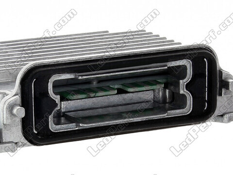 Zoom on the connector of the Xenon ballast for Volkswagen Passat (VI)